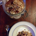 Muesli maison {chocolat, noisette, cranberrie & noix de coco} Muesli maison {chocolat, noisette, cranberrie & noix de coco}