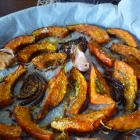 Potimarron rôti, thym, ail & noisettes Potimarron rôti, thym, ail & noisettes